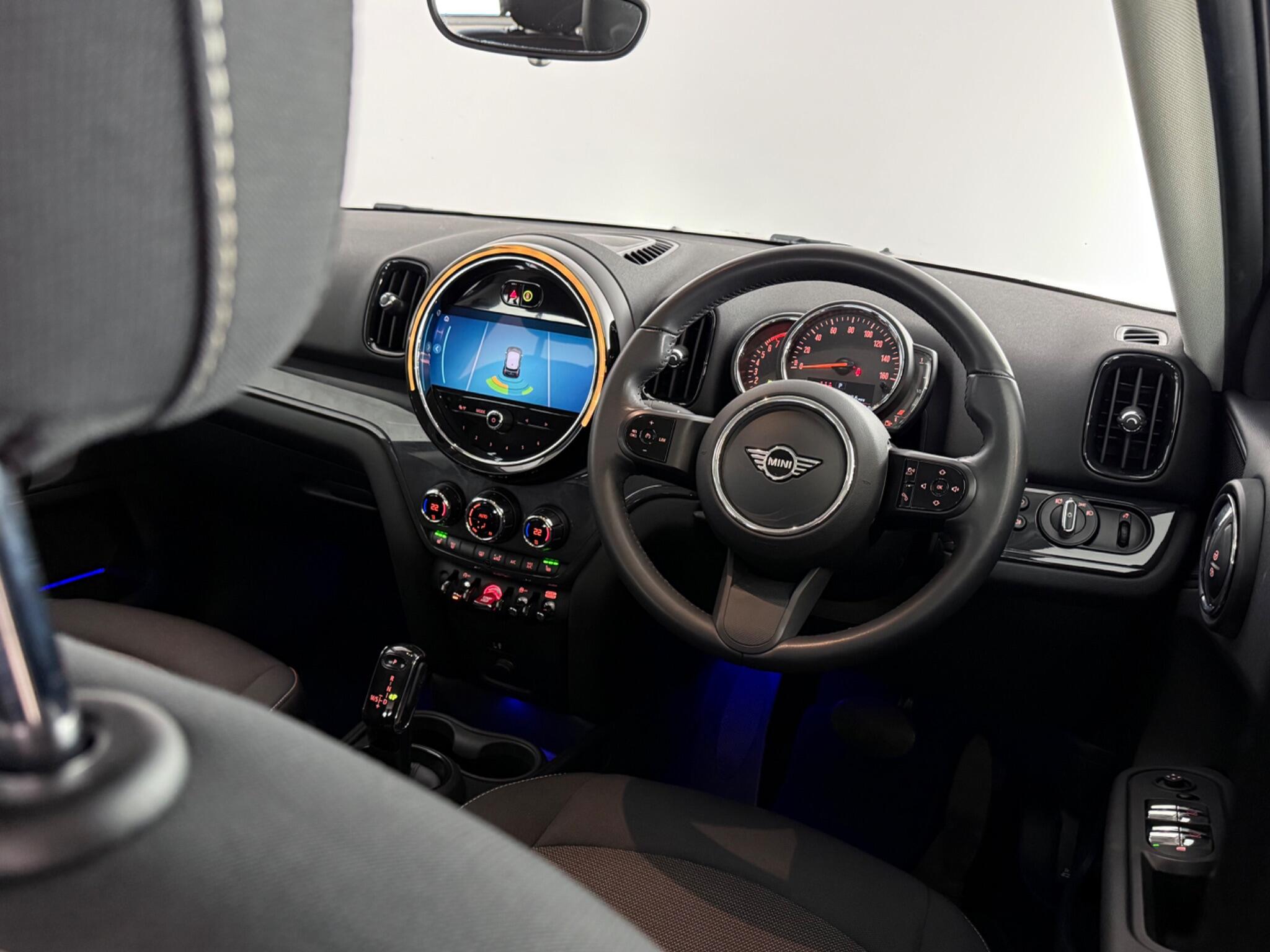 Mini Countryman view 13