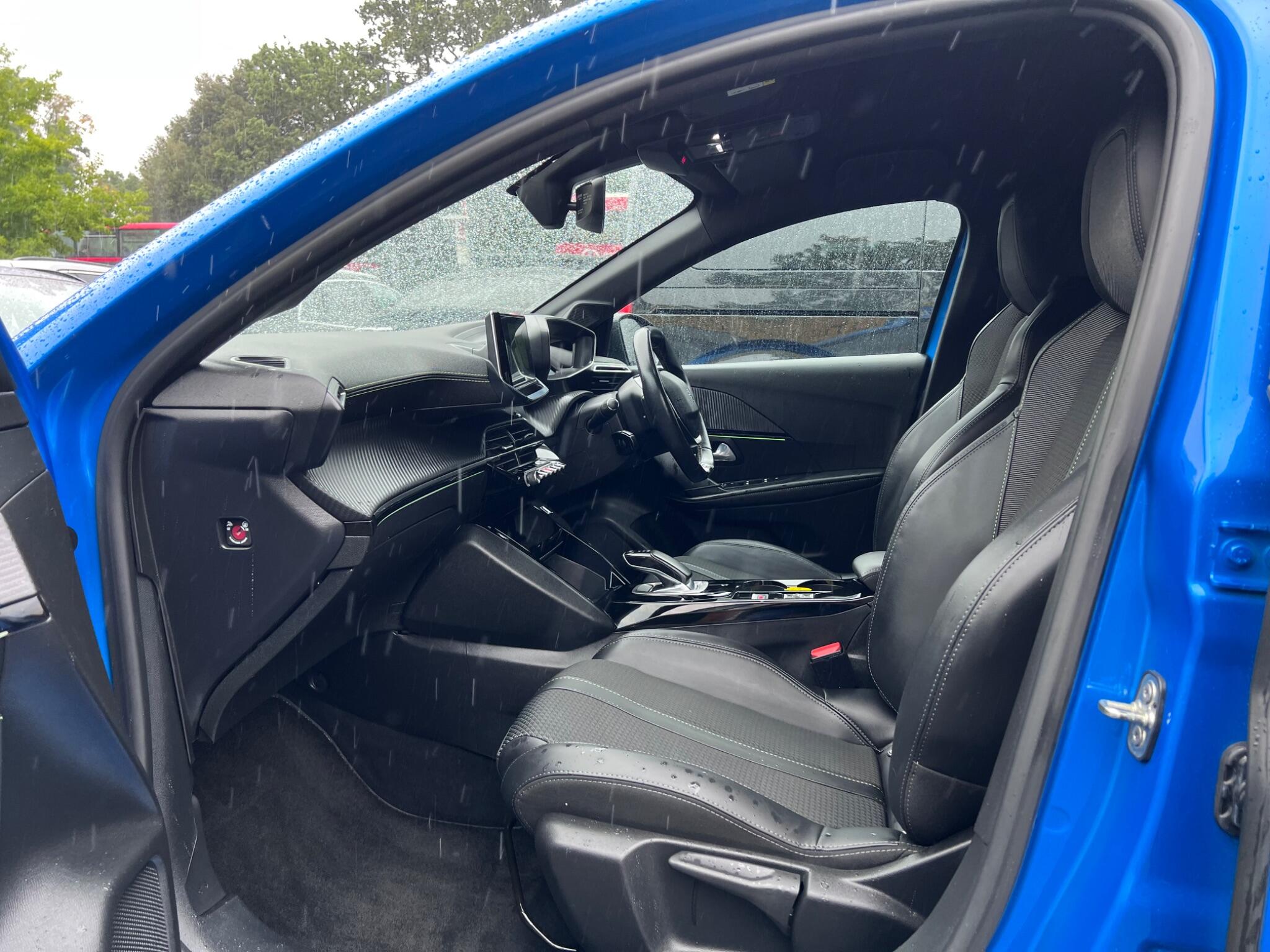 Peugeot E-208 view 35
