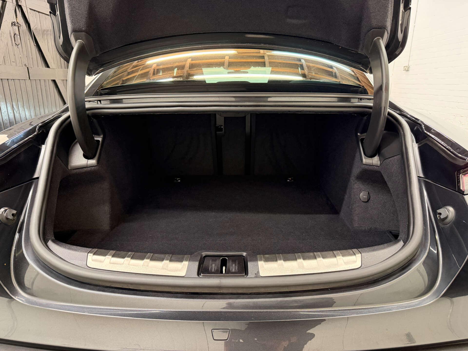Porsche Taycan view 28