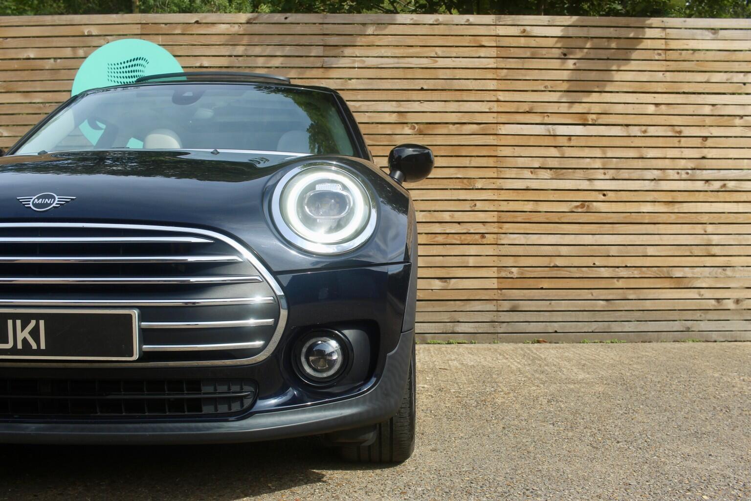 Mini Clubman view 30