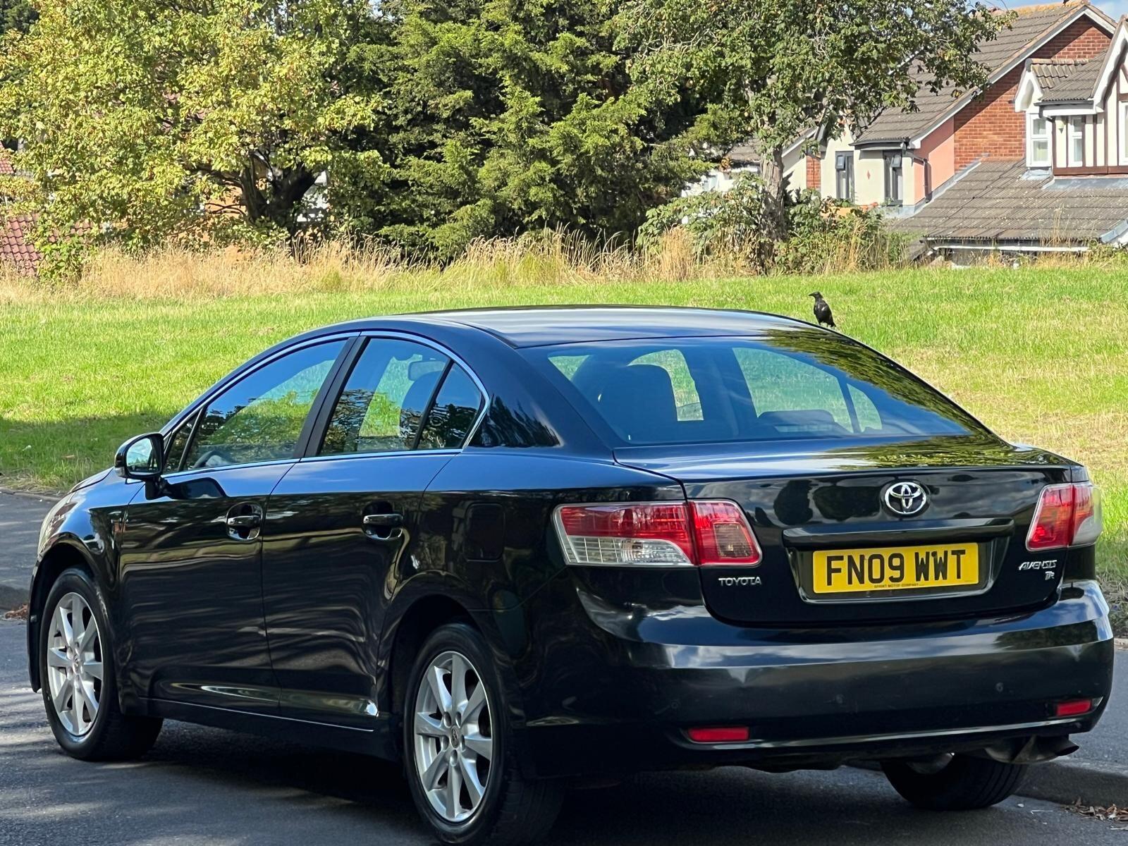 Toyota Avensis view 11