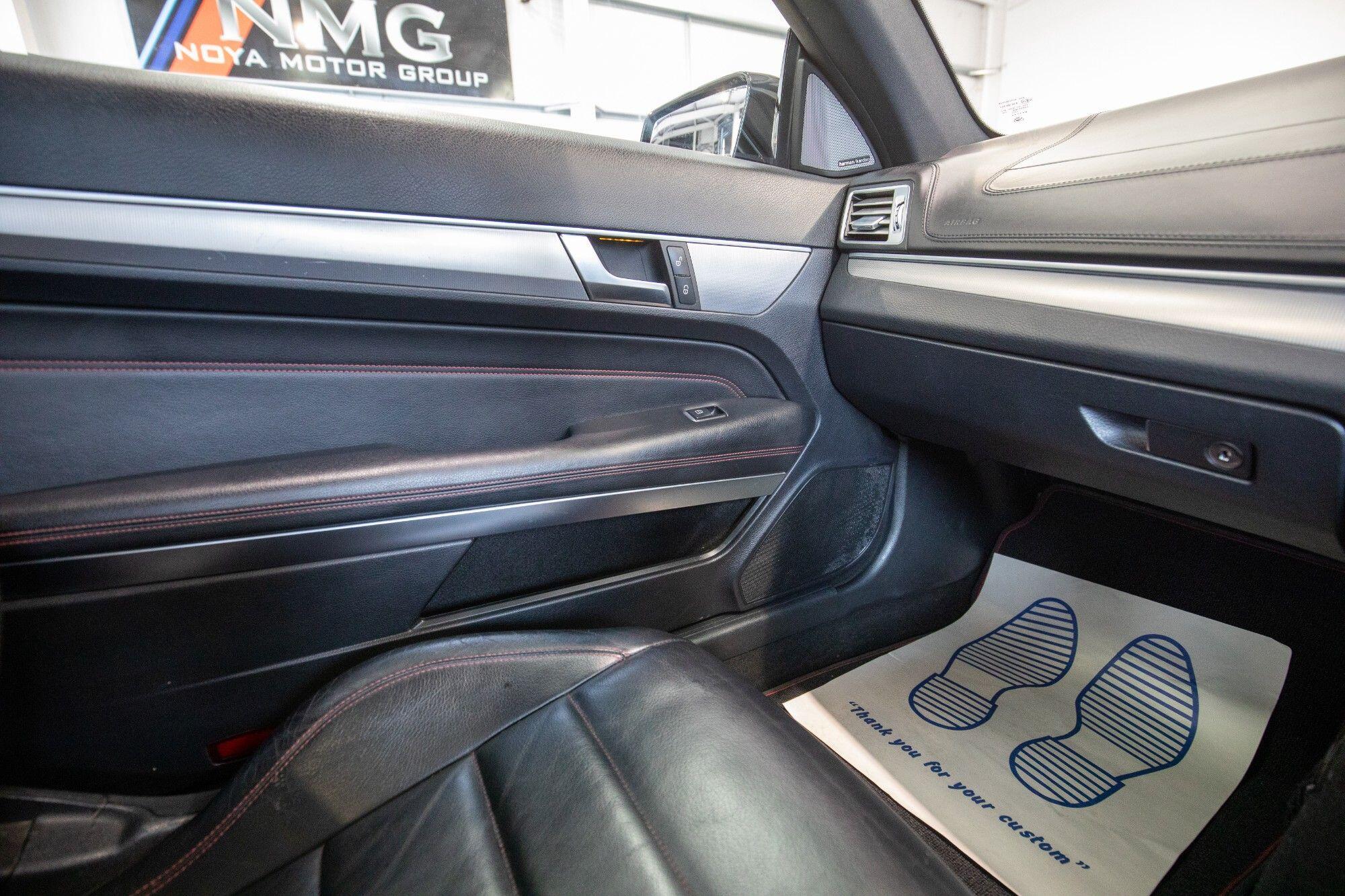 Mercedes-Benz E-Class view 25