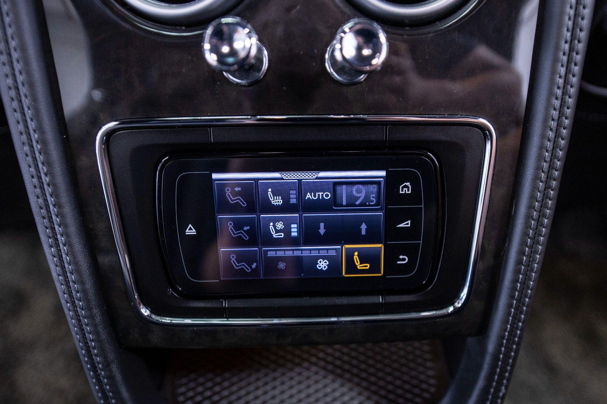 Bentley Flying Spur view 30