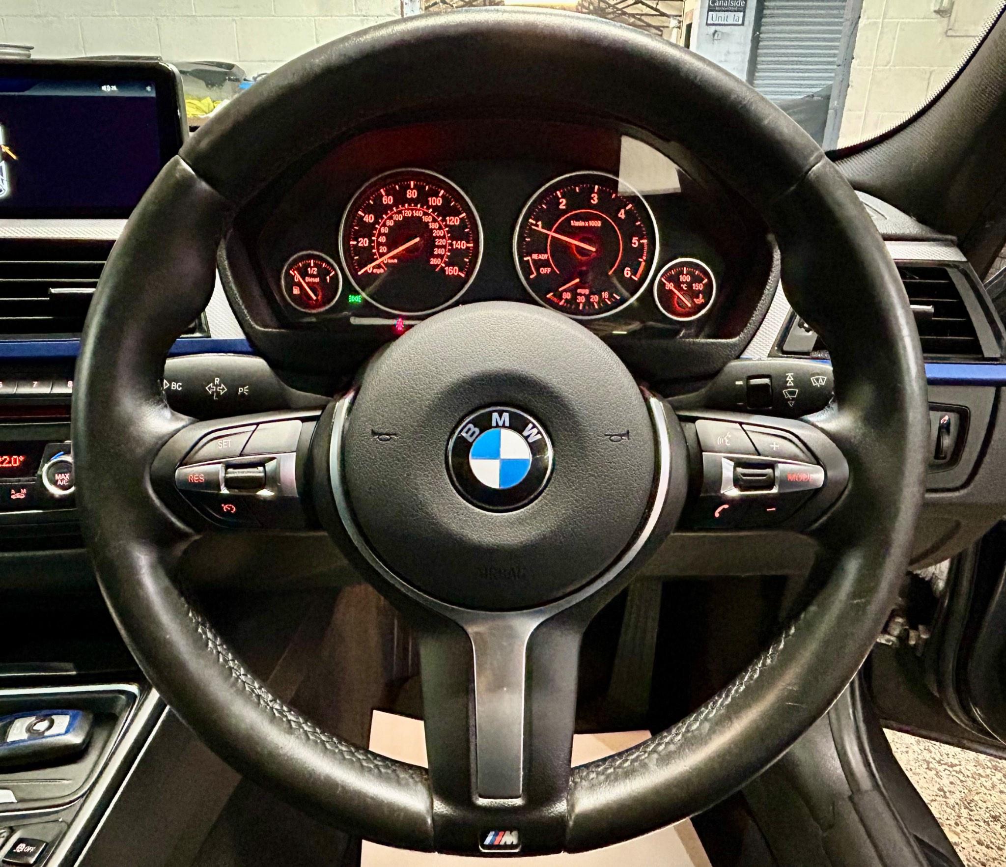 BMW 3 Series view 23