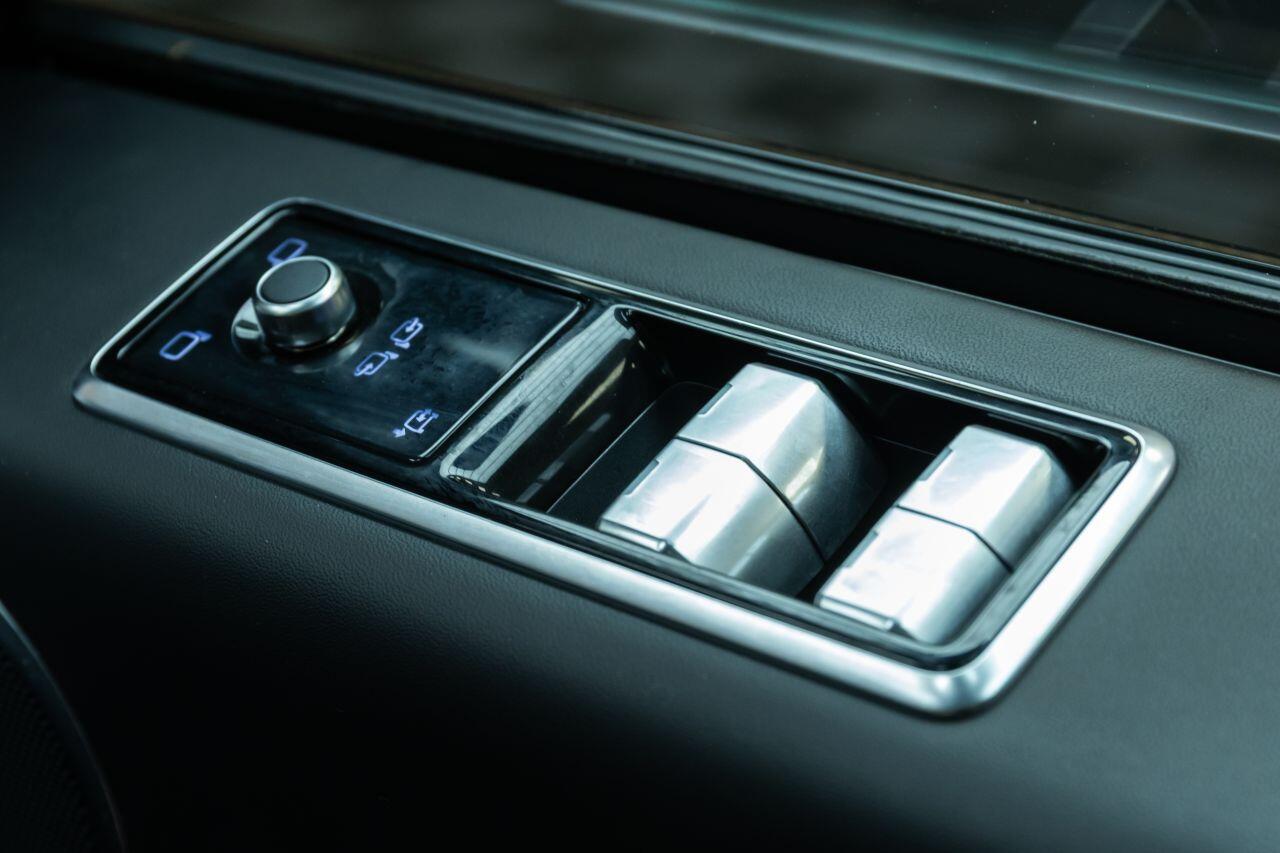 Land Rover Range Rover view 46
