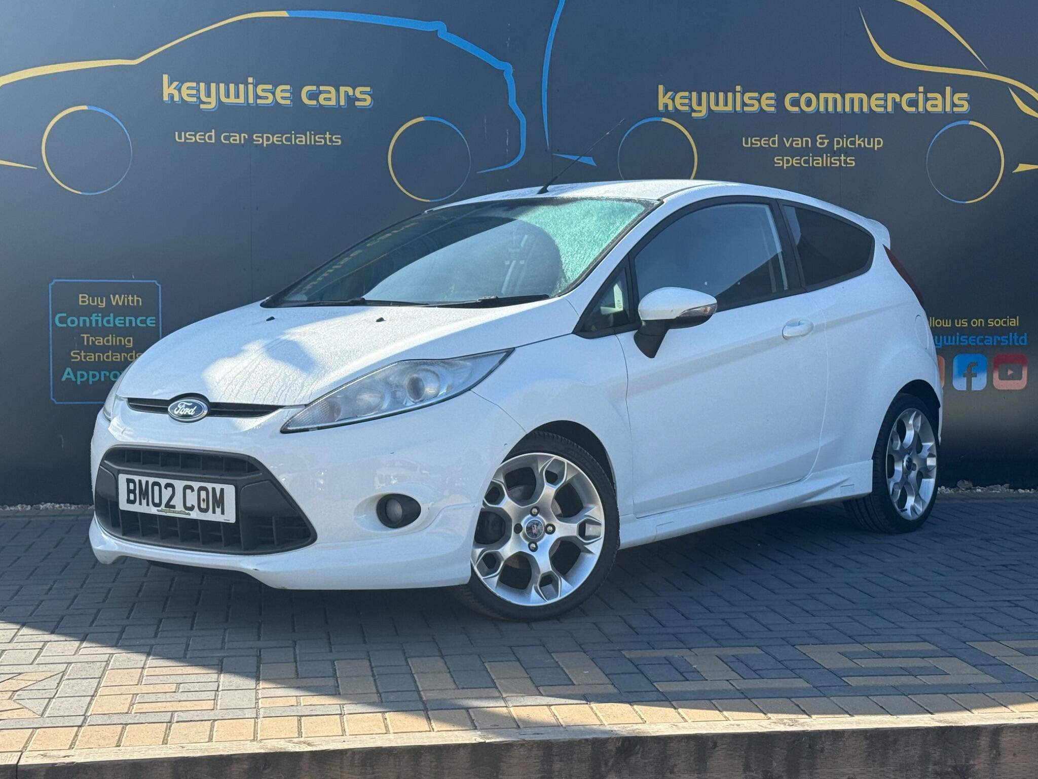 2008 Ford Fiesta in White for sale