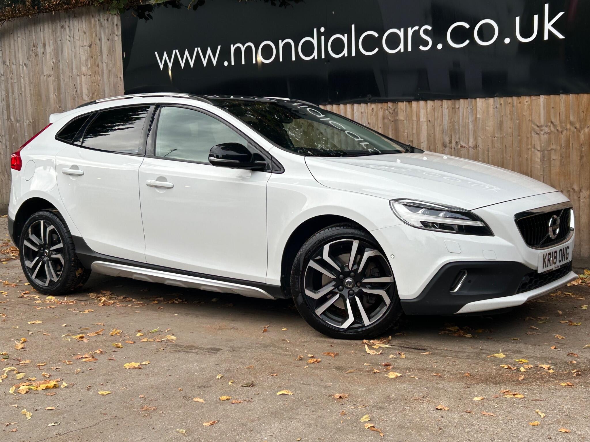 Volvo V40 Cross Country view 10