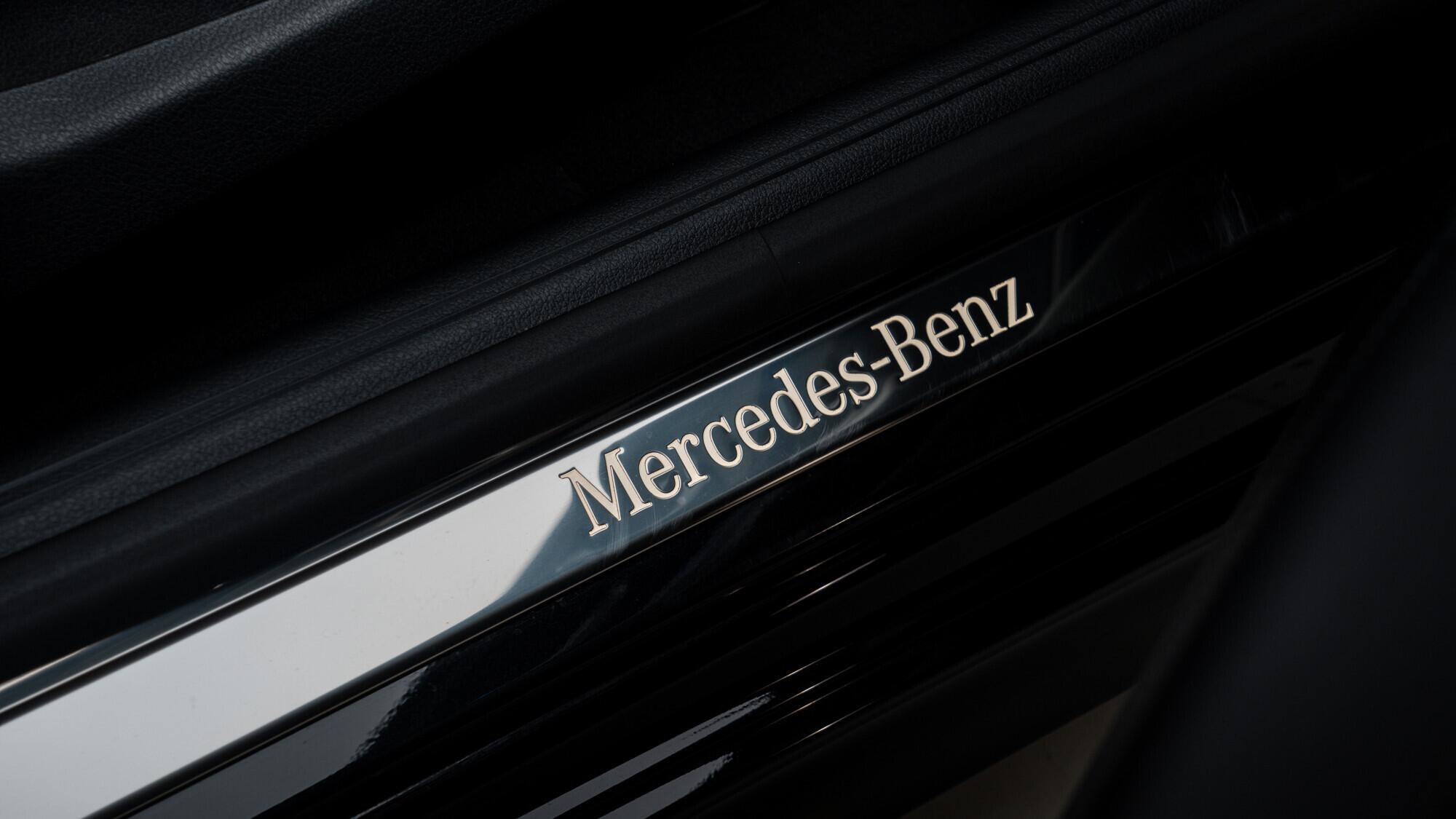Mercedes-Benz Cle view 41