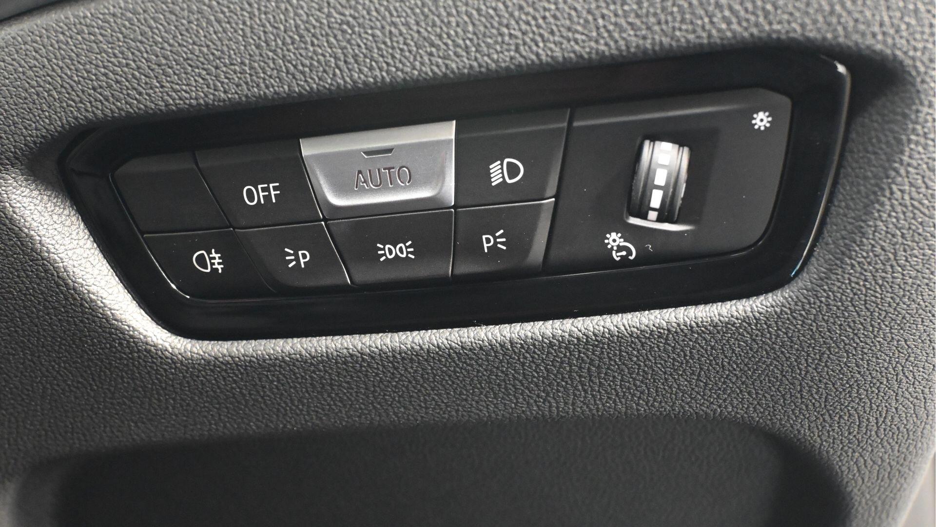 BMW i4 view 24