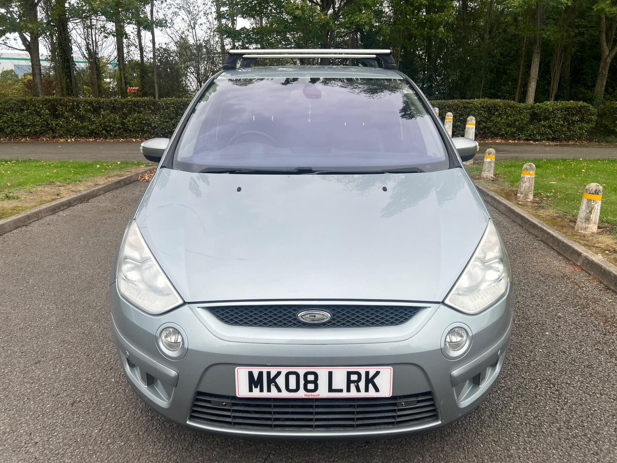 Ford S-Max view 2