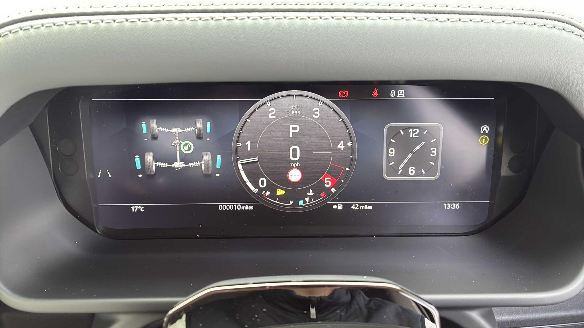 Land Rover Defender view 16