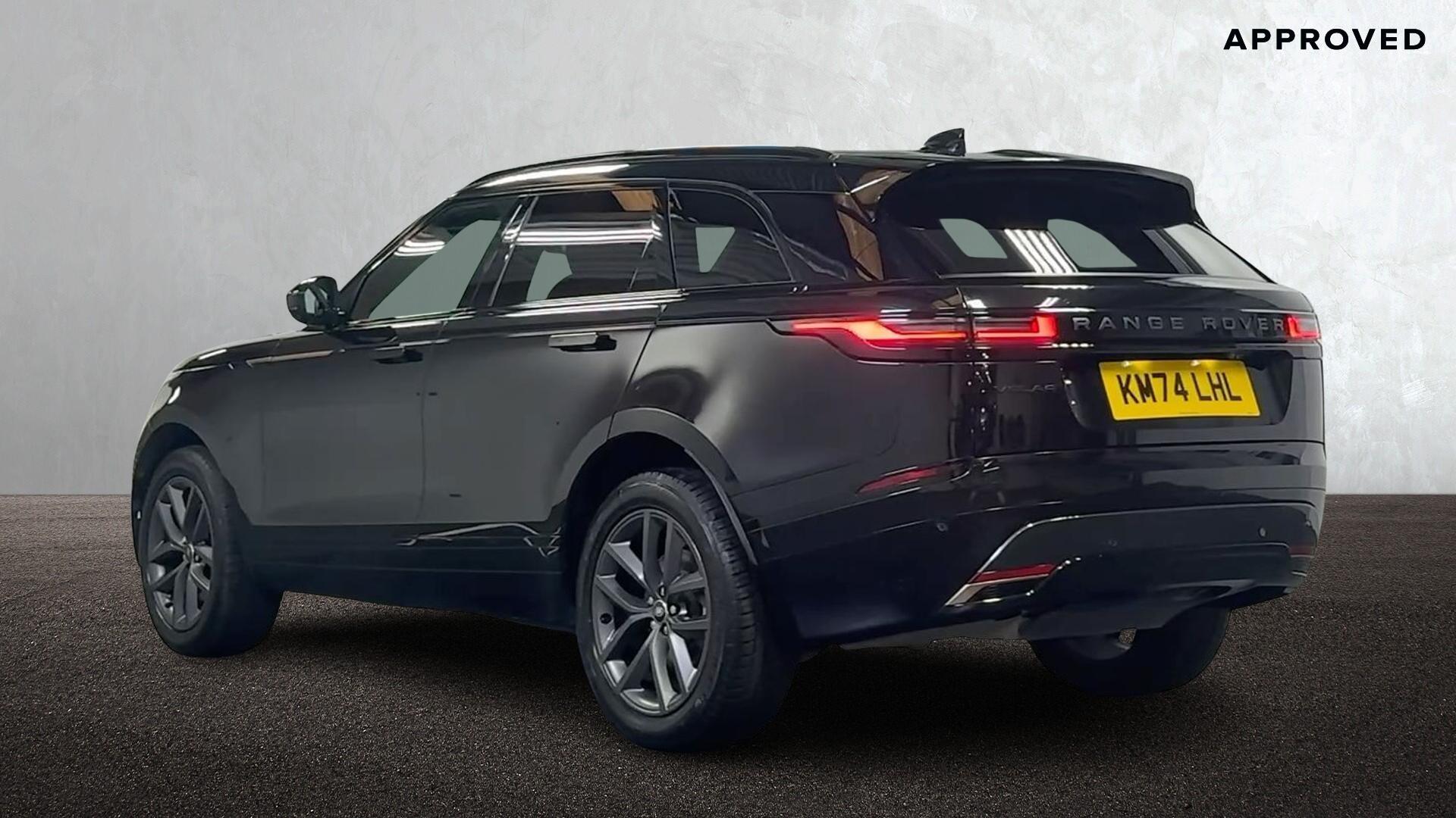 Land Rover Range Rover Velar view 2