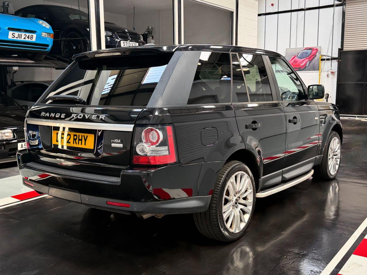 Land Rover Range Rover Sport view 3