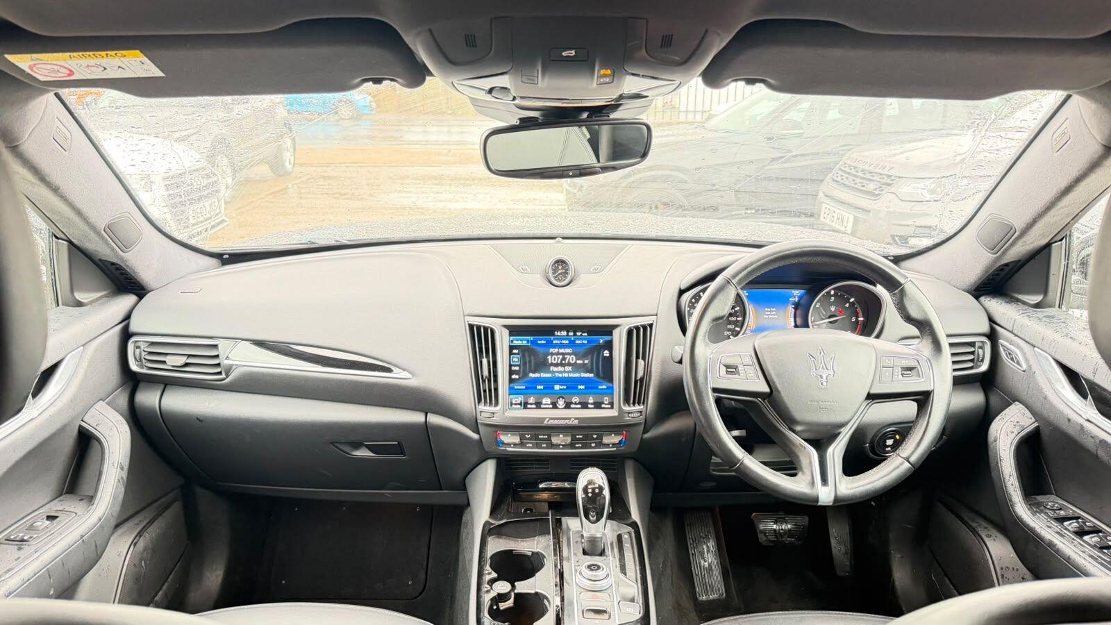 Maserati Levante view 20