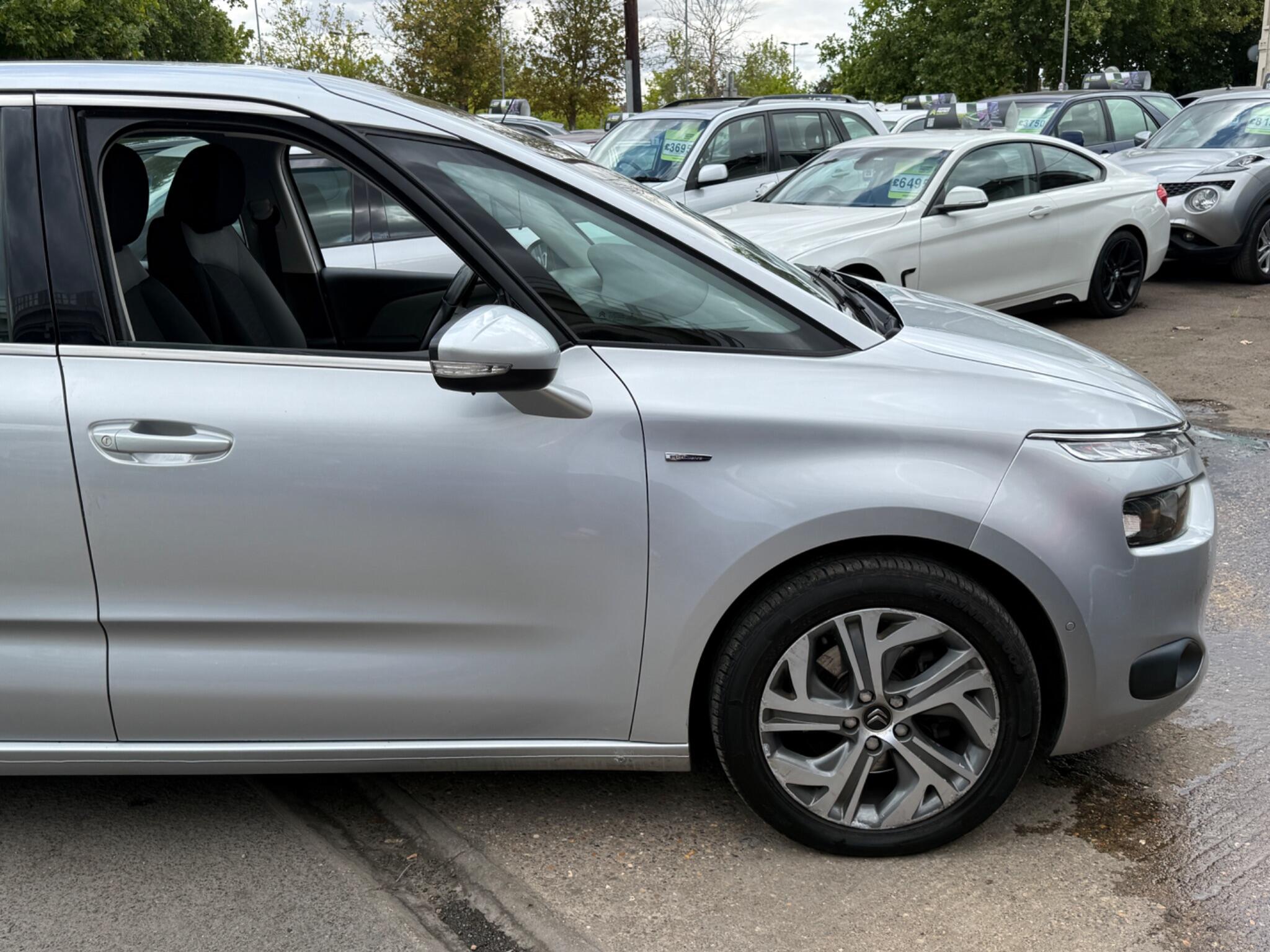 Citroen C4 Picasso - Image 20