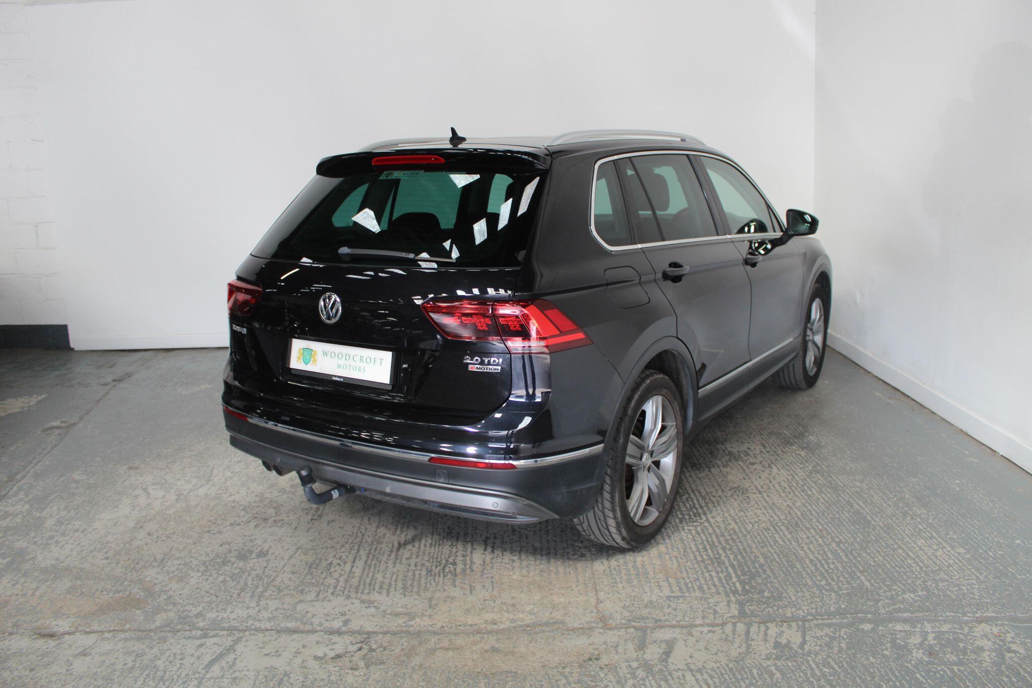 Volkswagen Tiguan view 8