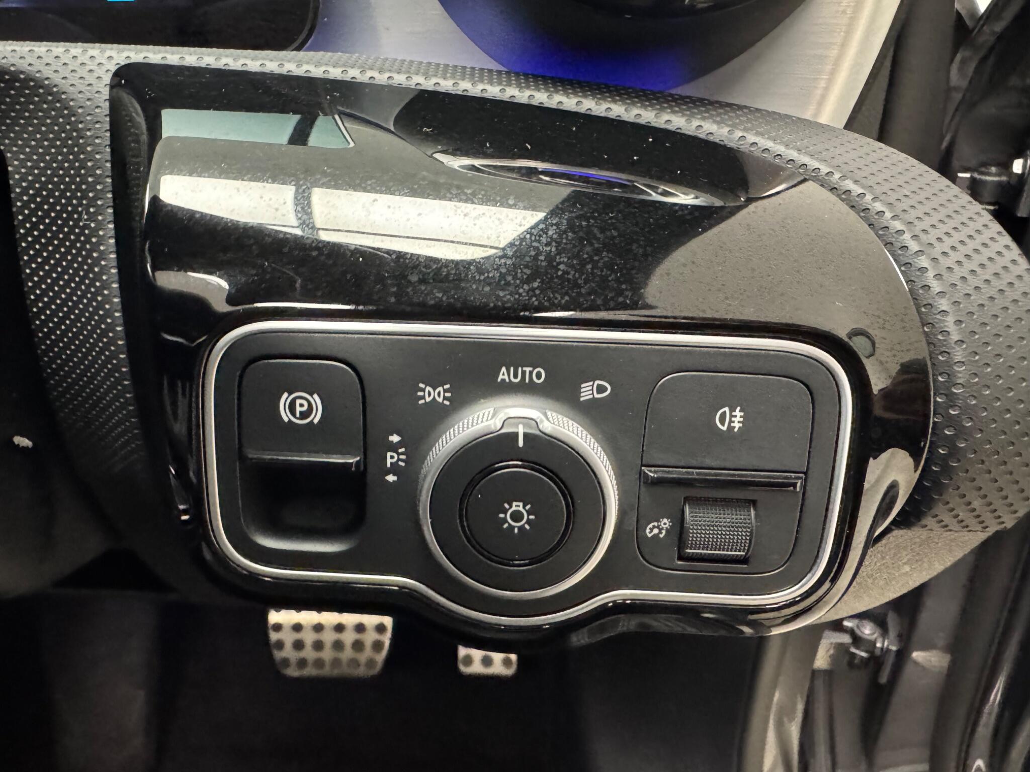 Mercedes-Benz A-Class view 12
