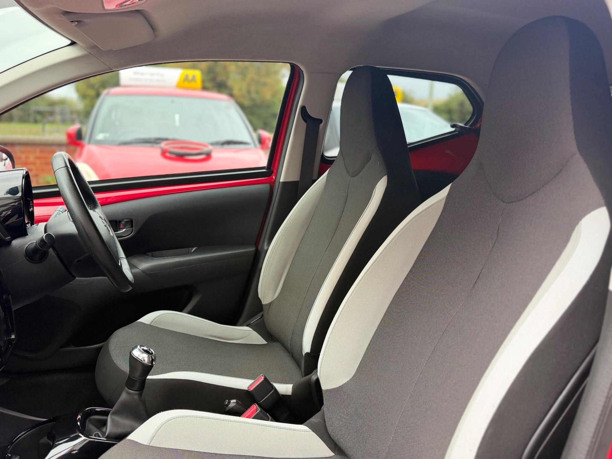 Toyota Aygo view 12