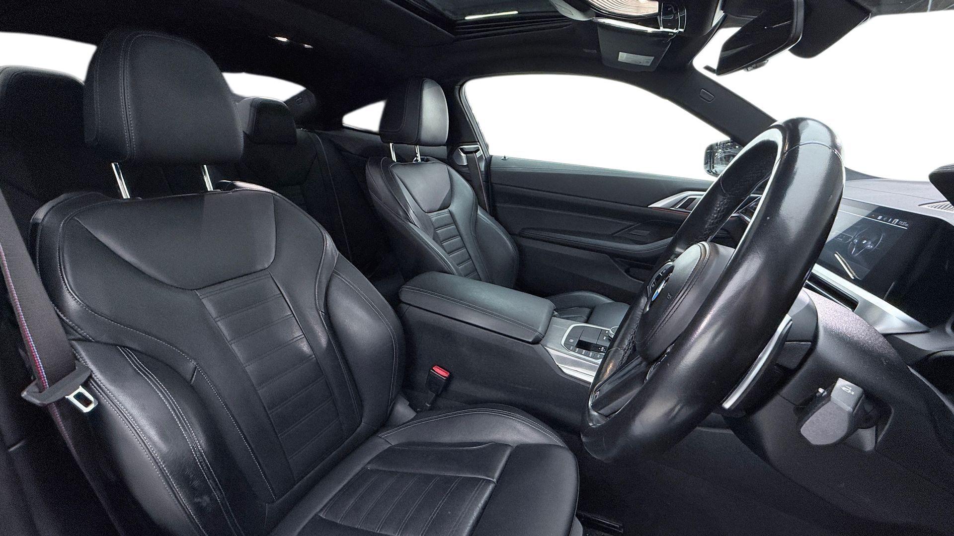 BMW 4 Series view 11