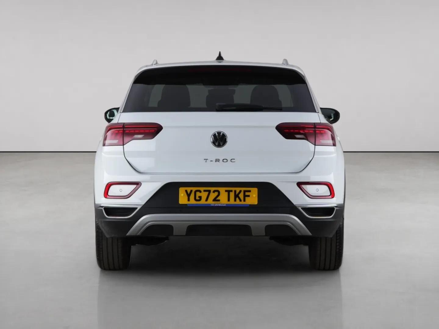 Volkswagen T-Roc view 7