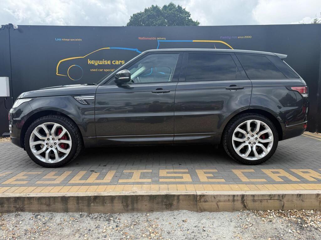 Land Rover Range Rover Sport view 2