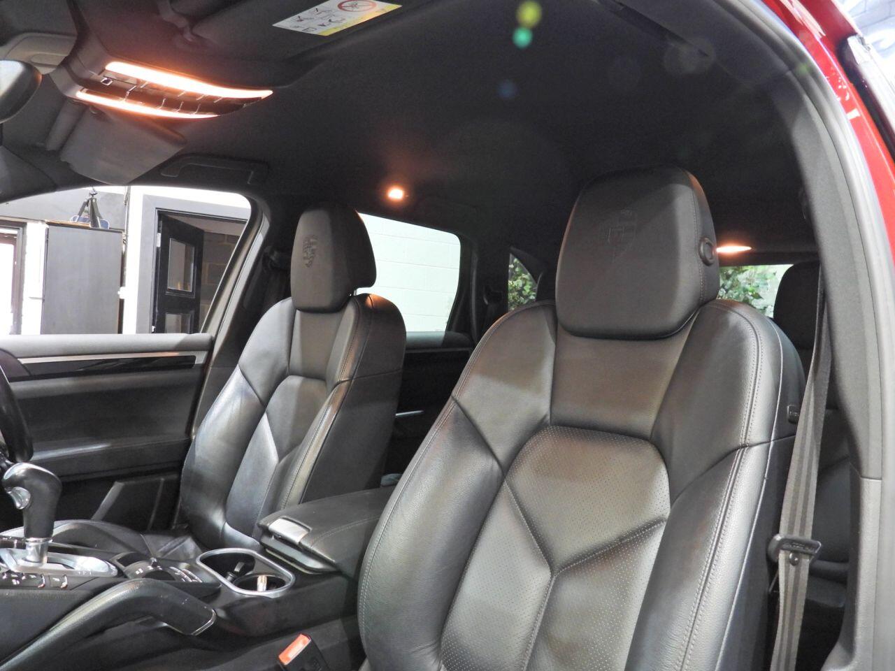 Porsche Cayenne view 17