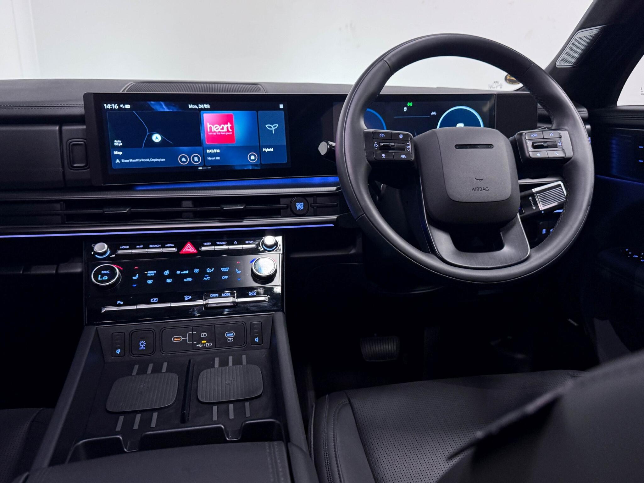 Hyundai Santa Fe view 29
