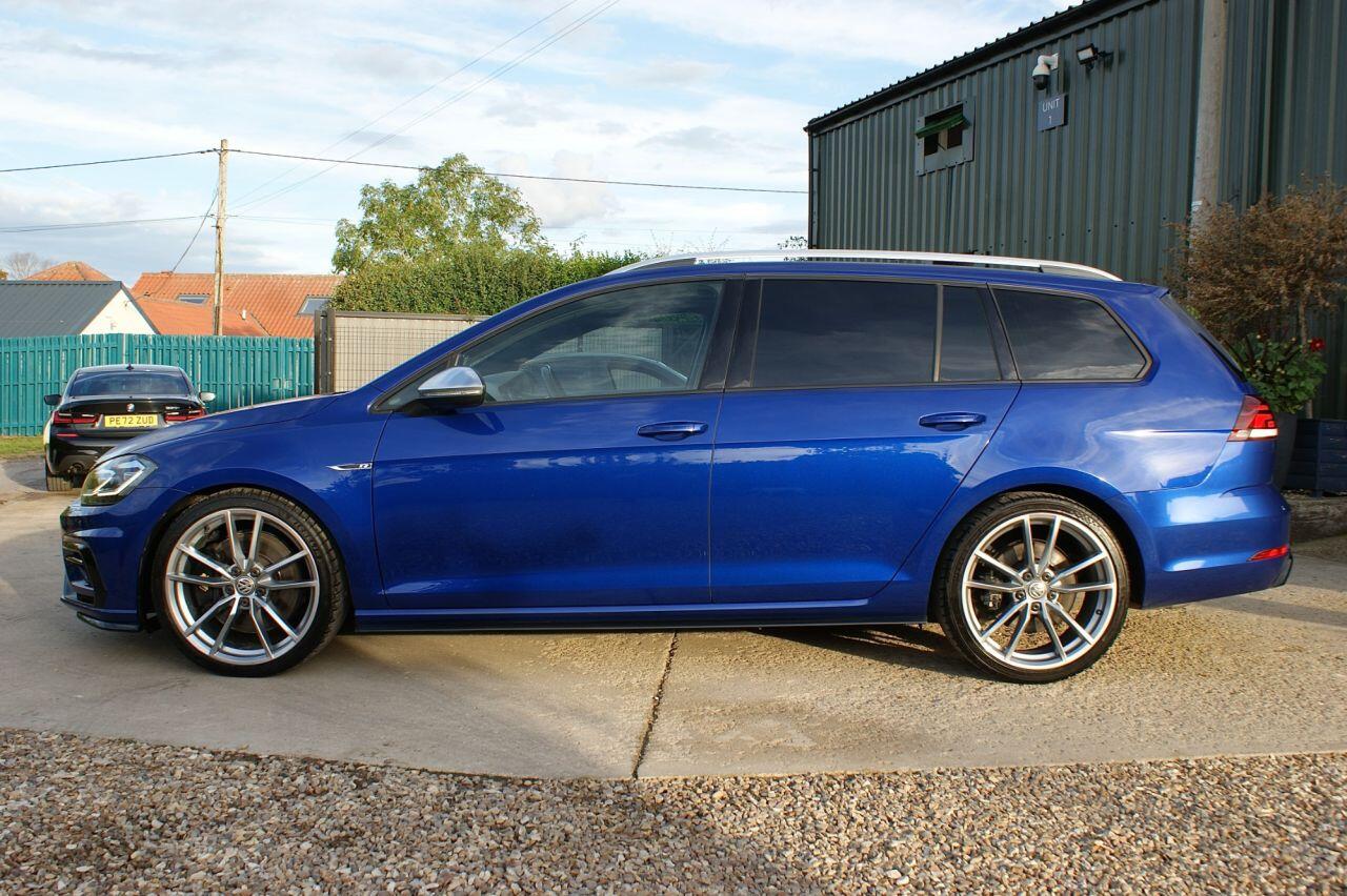 Volkswagen Golf view 20