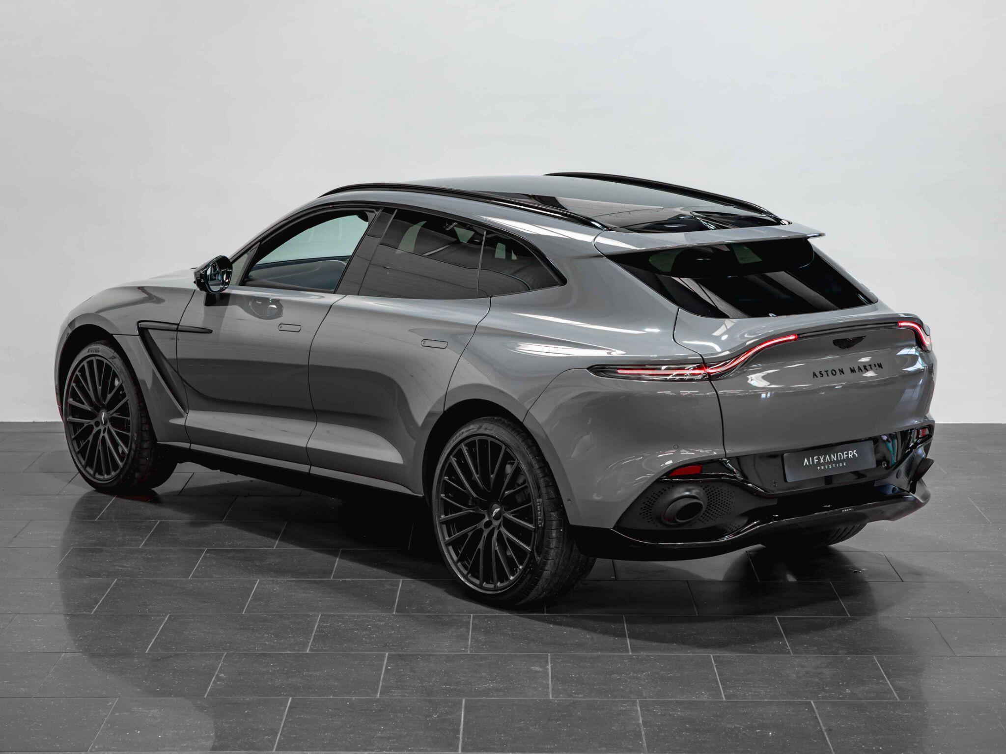 Aston Martin DBX view 5