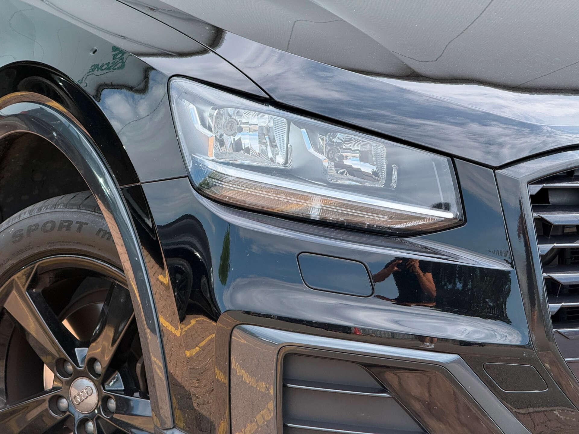 Audi Q2 view 10