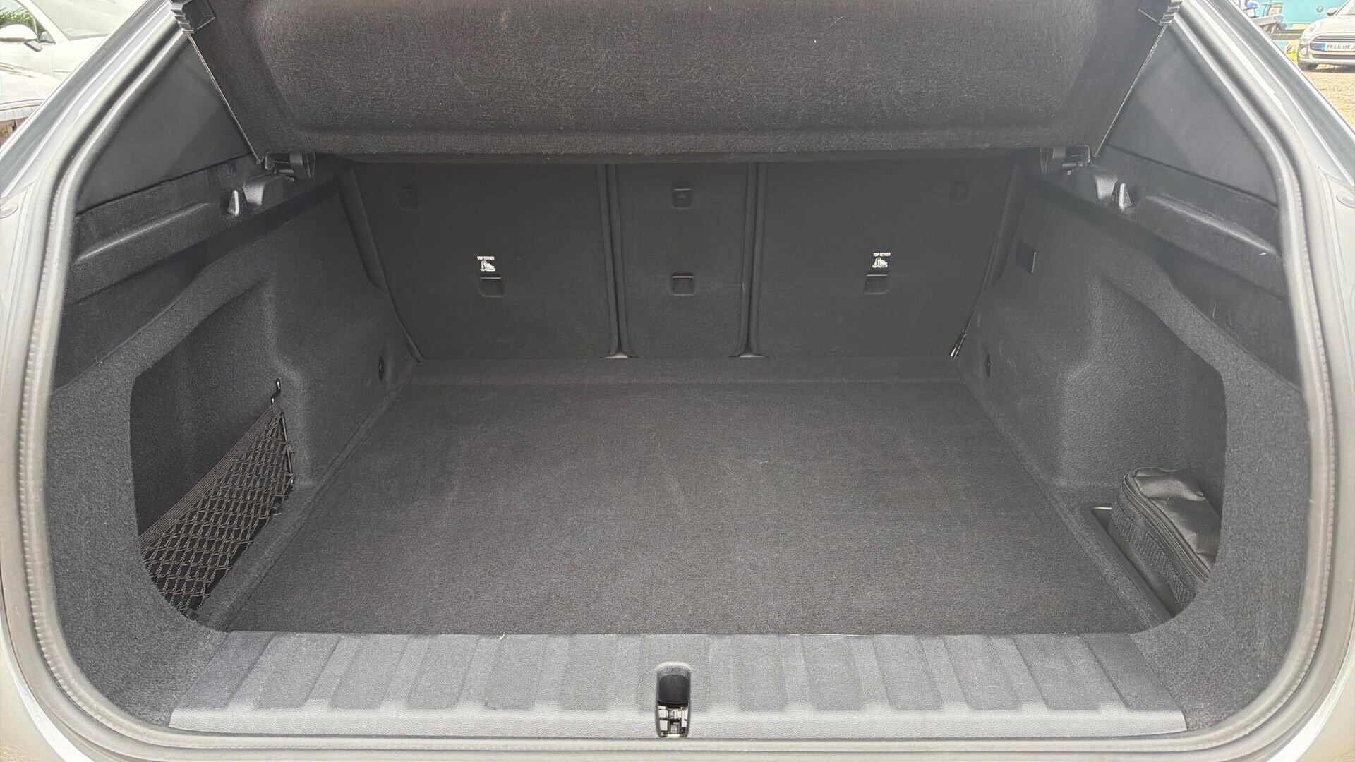 BMW Ix2 view 13