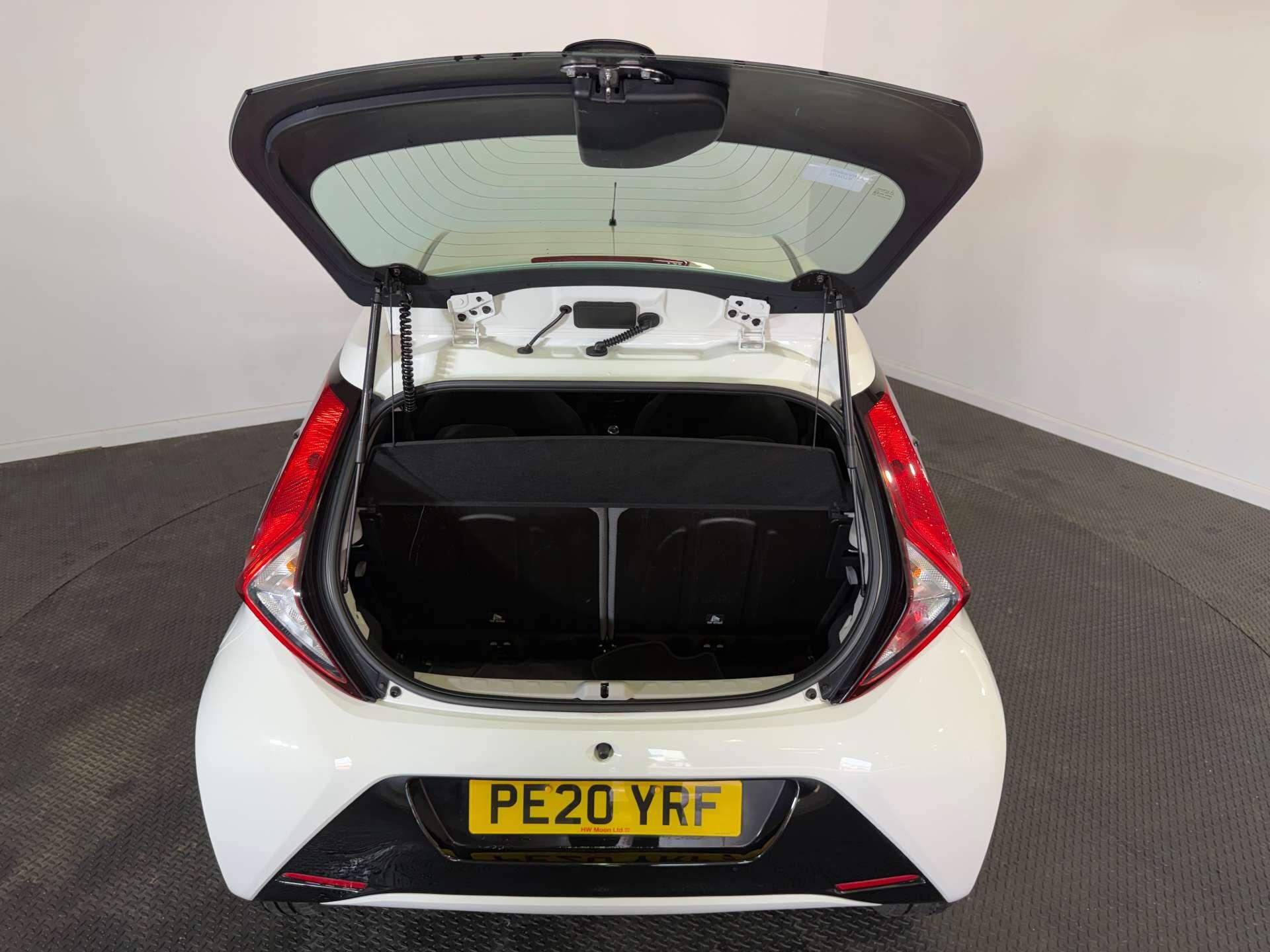 Toyota Aygo view 11