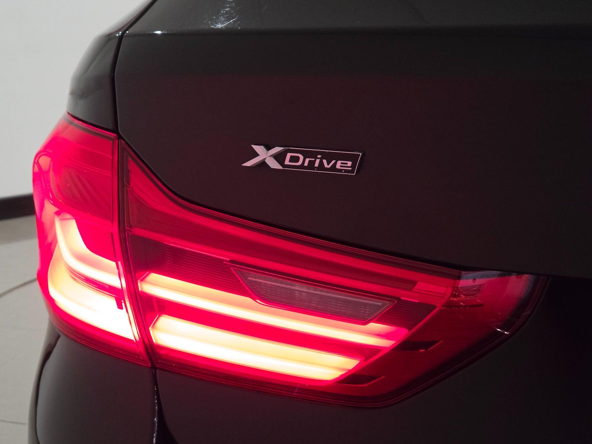 BMW 5 Series view 52