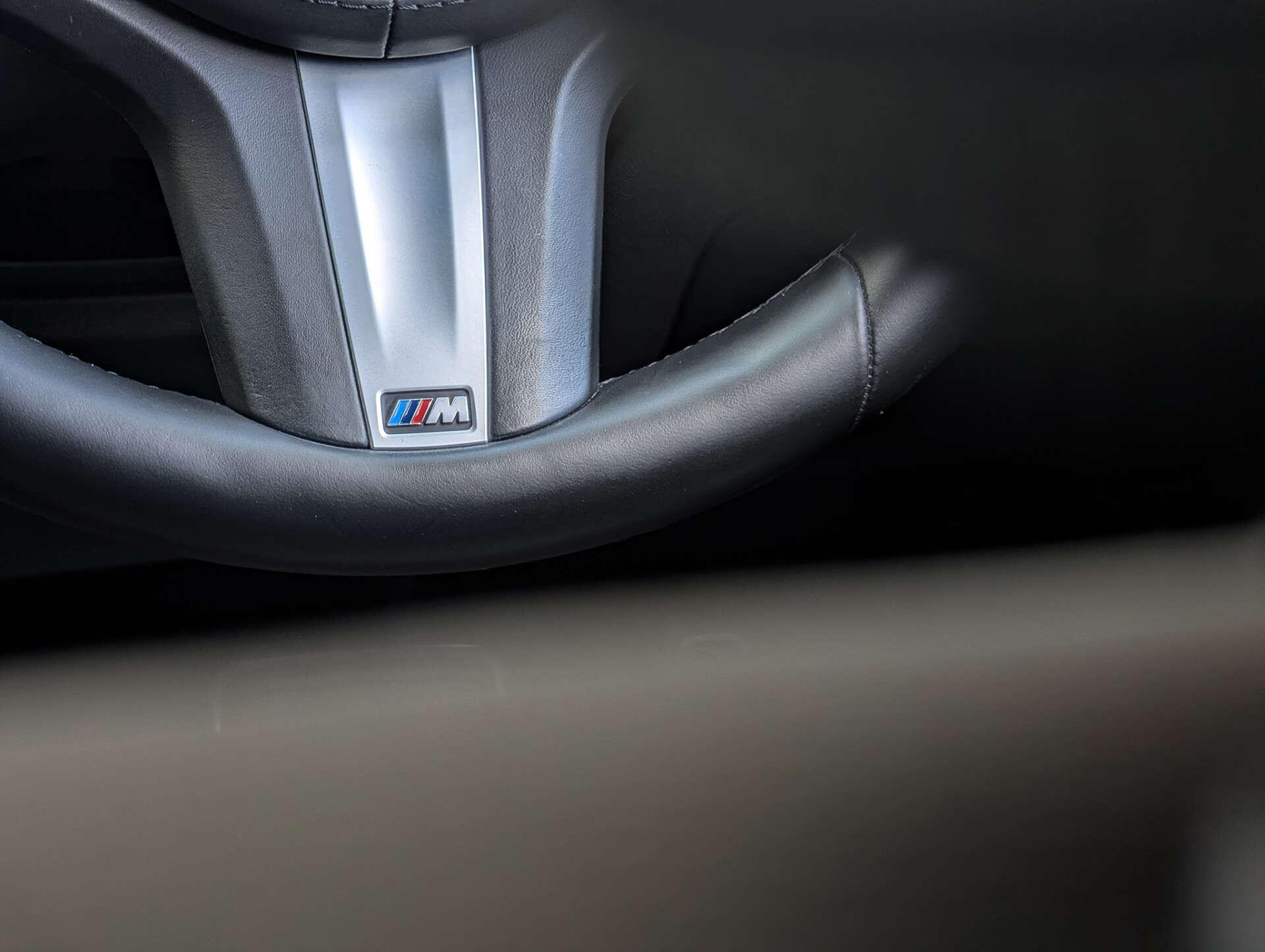 BMW 5 Series view 31