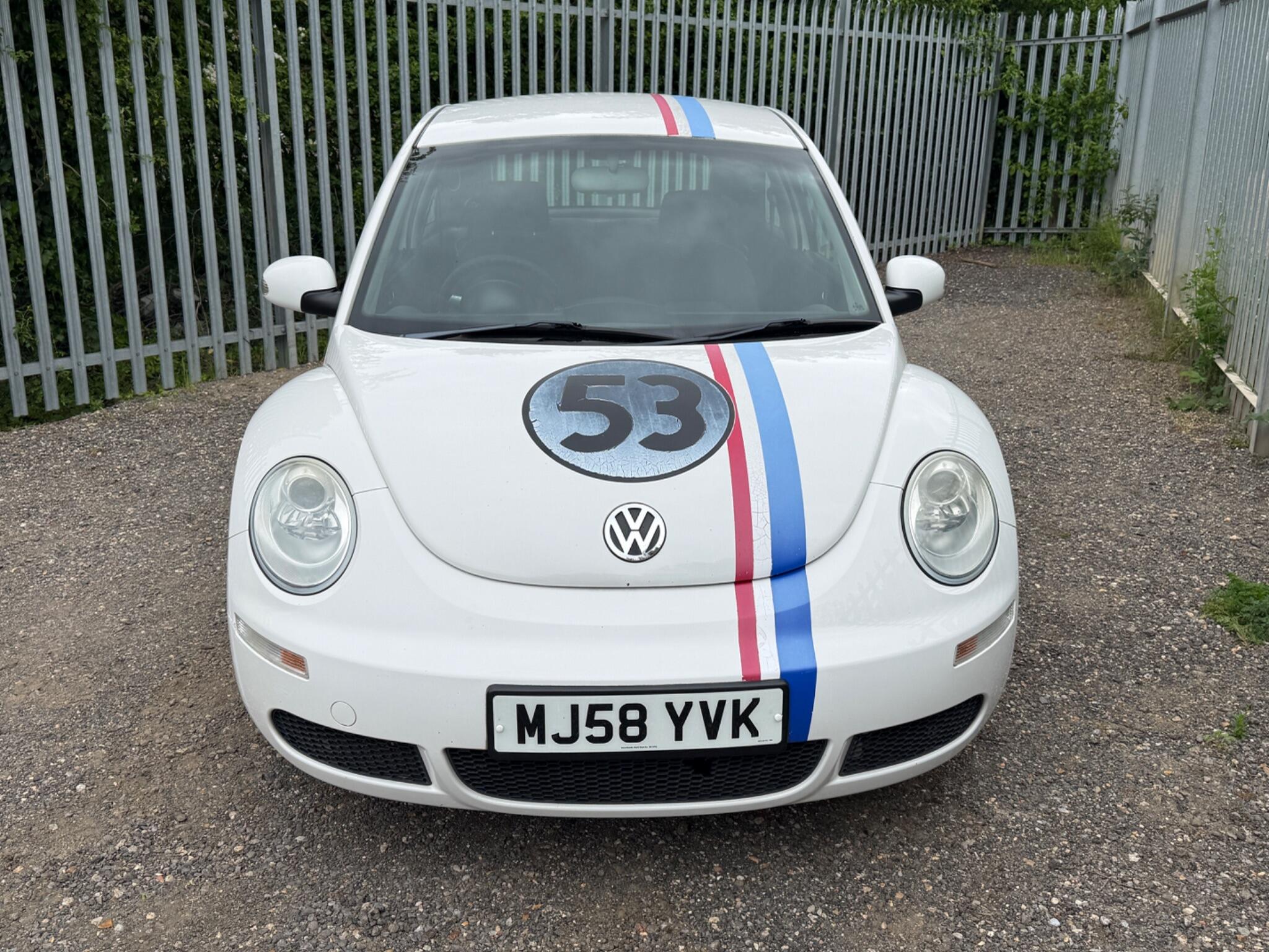 2009 Volkswagen Beetle image 3