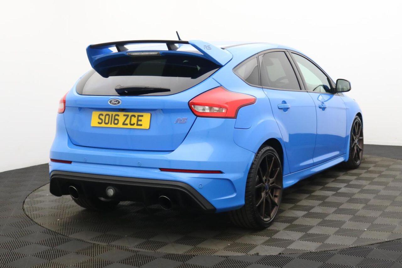 Ford Focus view 5
