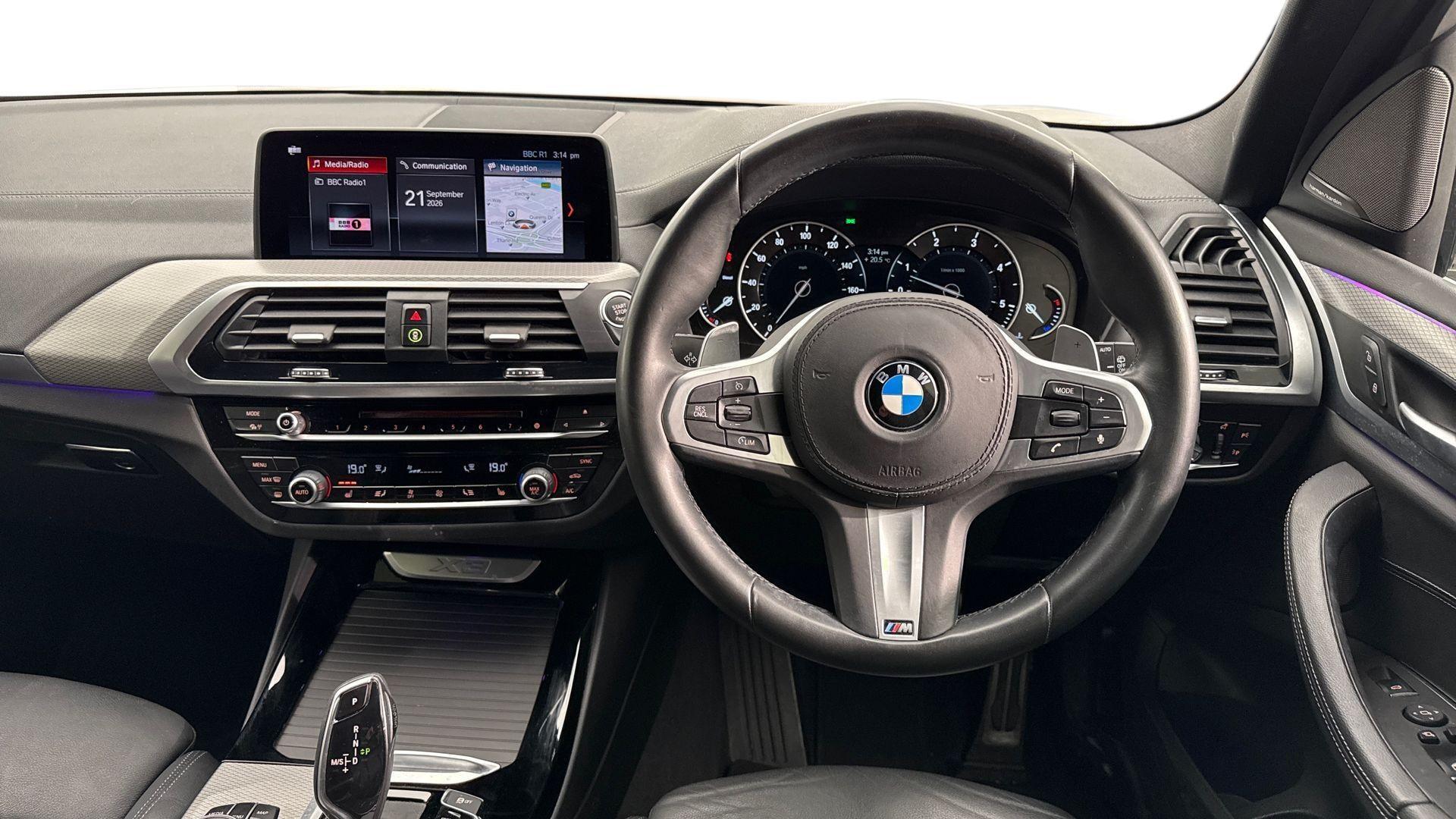 BMW X3 view 5