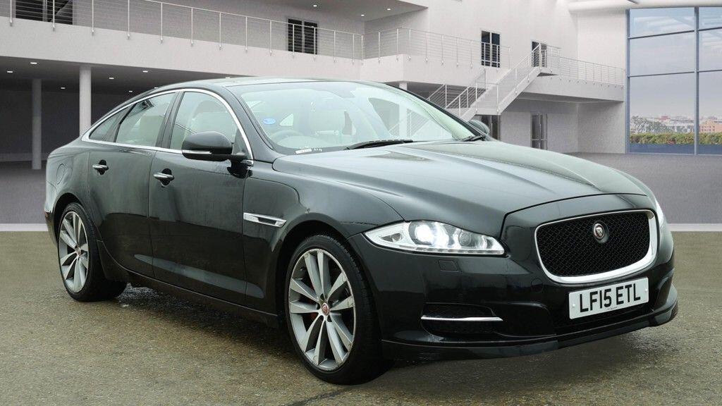 Jaguar XJ view 6