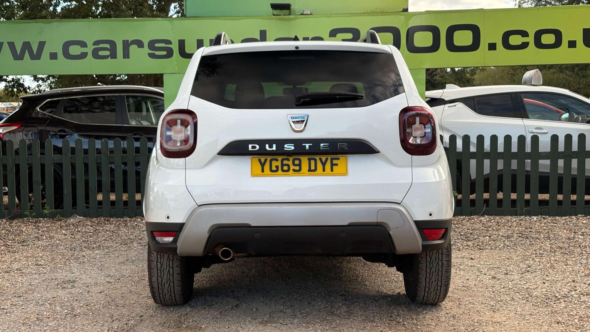 Dacia Duster view 8