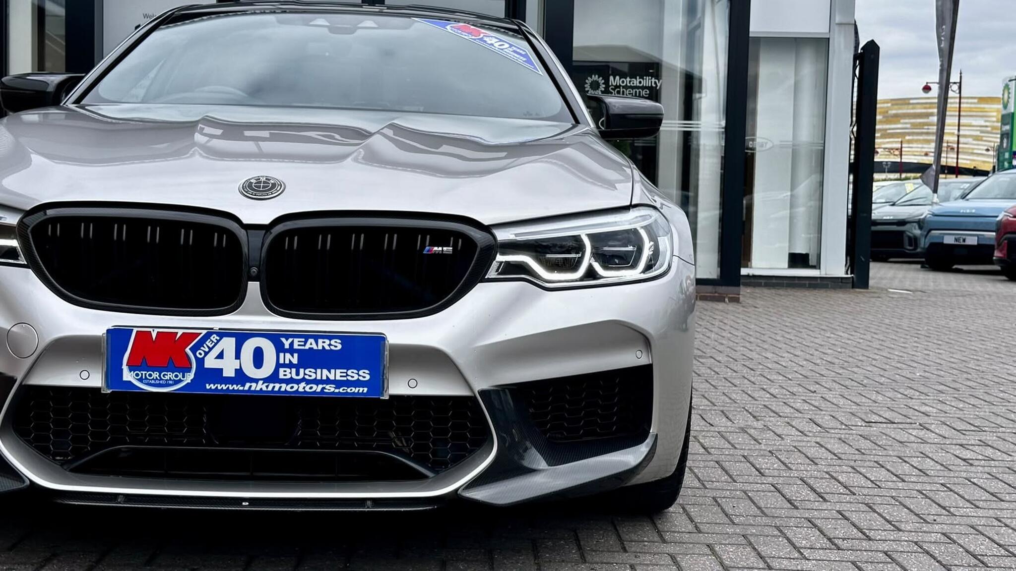 BMW M5 view 14