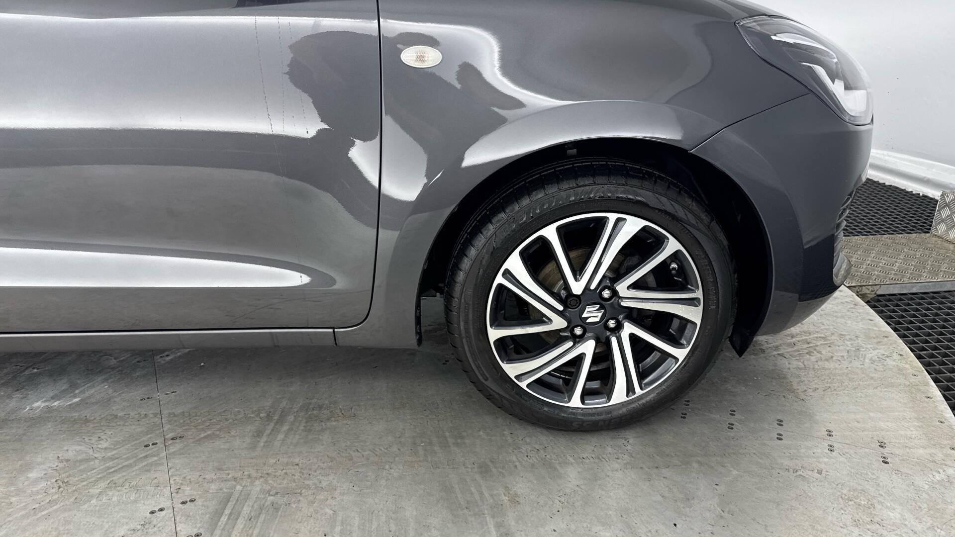 Suzuki Swift view 19