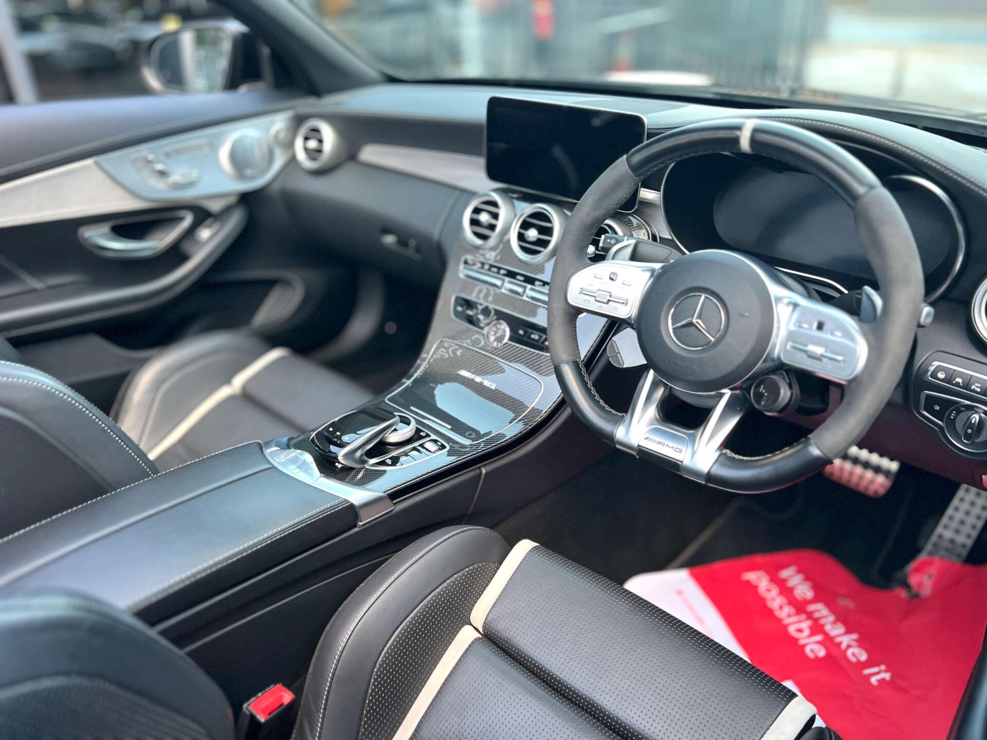 Mercedes-Benz C Class view 4