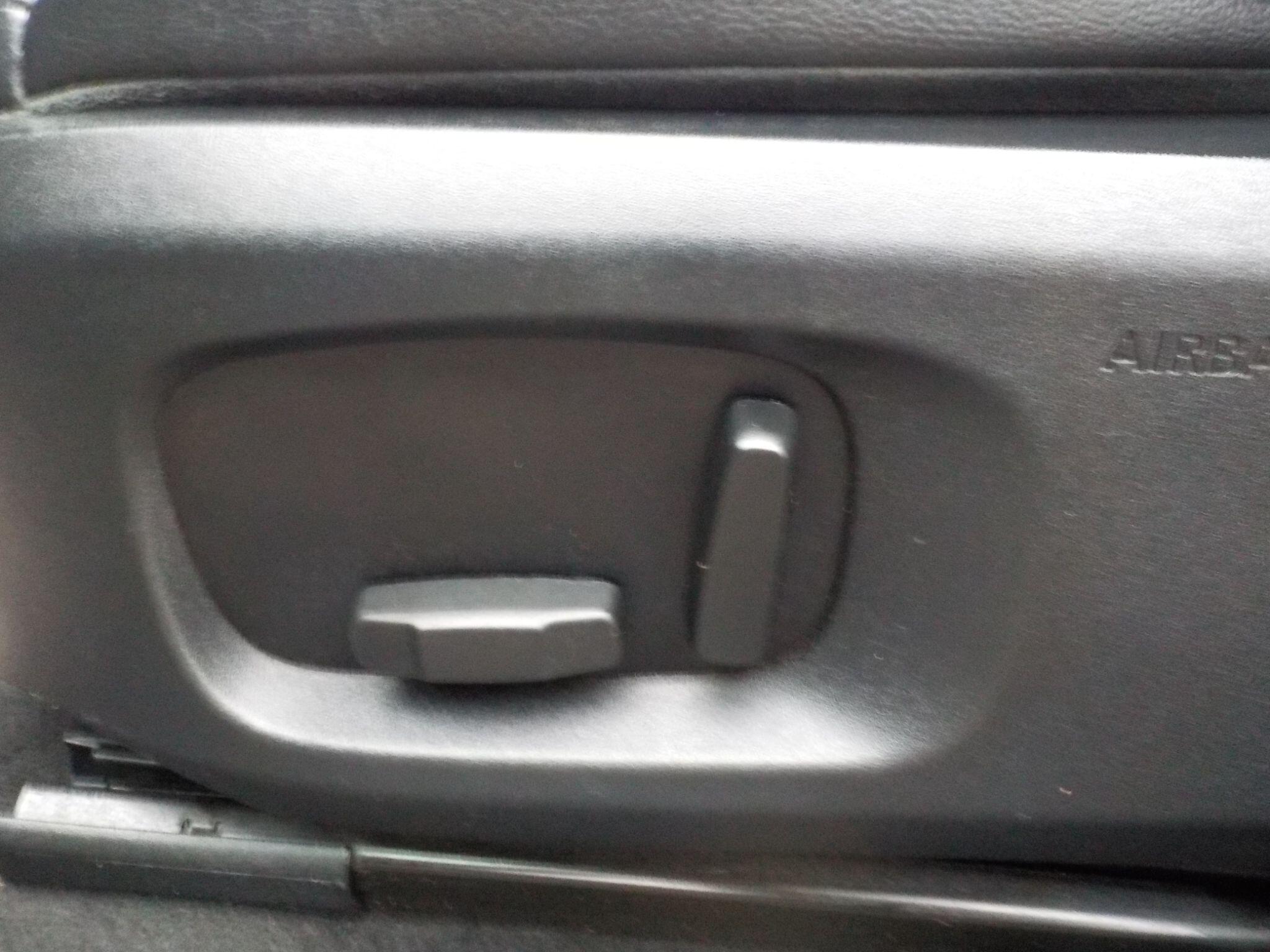 Land Rover Range Rover Evoque 2.0 eD4 SE FWD Euro 6 (s/s) 5dr