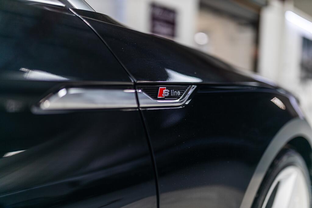 Audi A5 view 11