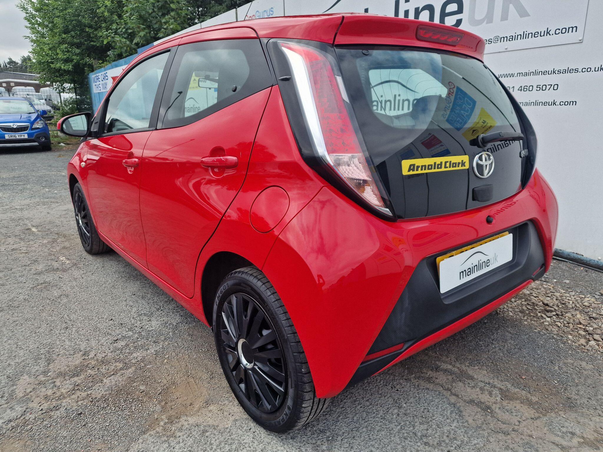 Toyota Aygo view 16