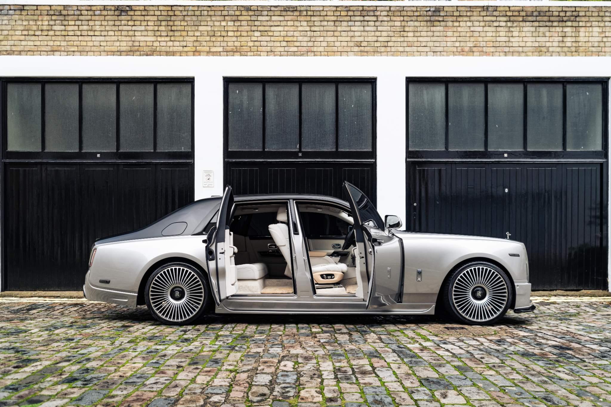 Rolls-Royce Phantom view 13