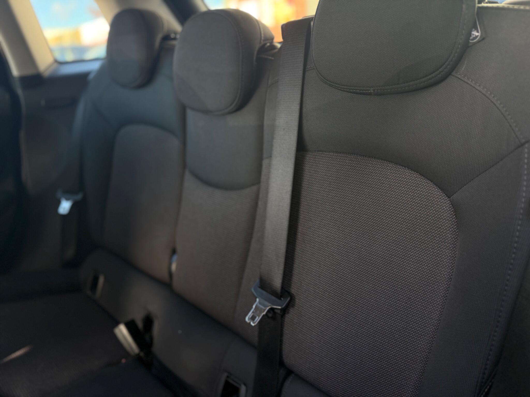 MINI Hatch view 29