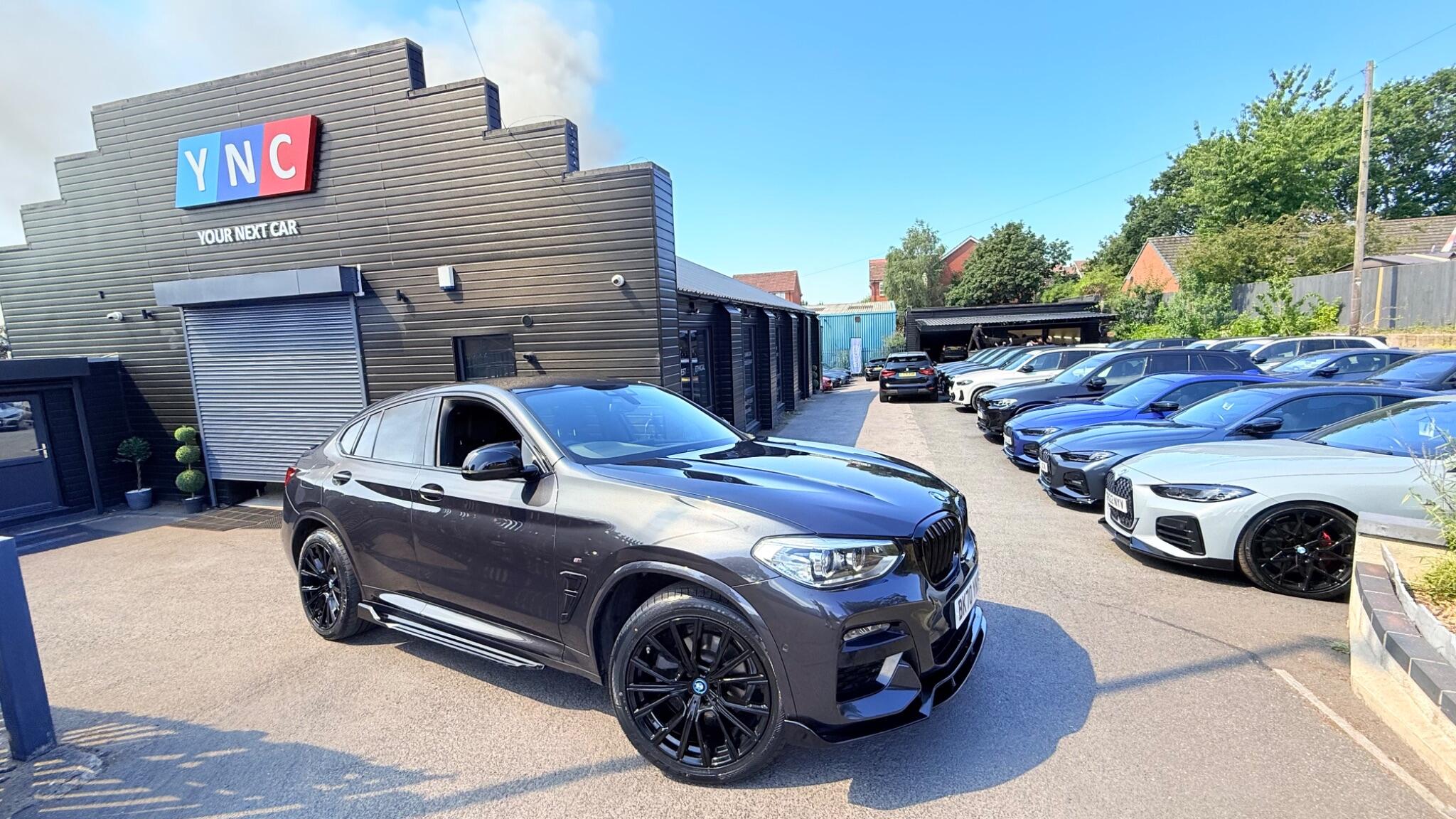 BMW X4 view 3