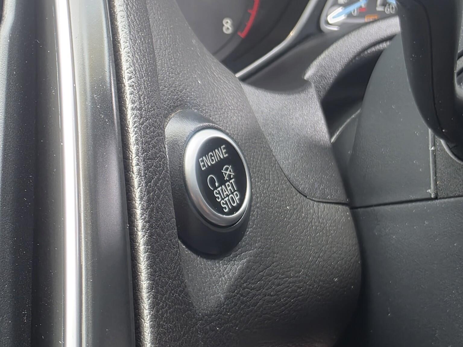 Ford Focus view 21