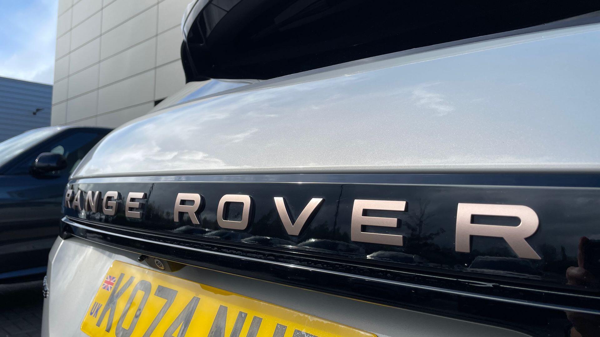 Land Rover Range Rover Evoque view 34